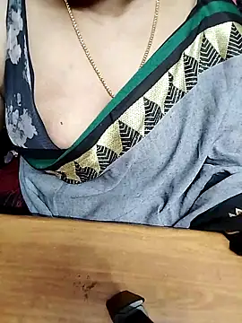 Tamil Radha online show from October 18, 2025, 5:59 pm