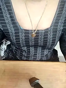 Tamil Radha online show from November 2, 2025, 6:02 pm