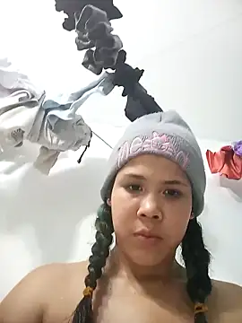 kimberlitaz online show from March 2, 2025, 10:26 am