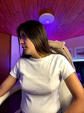 Andrea18 blonde online show from September 16, 2025, 1:56 pm