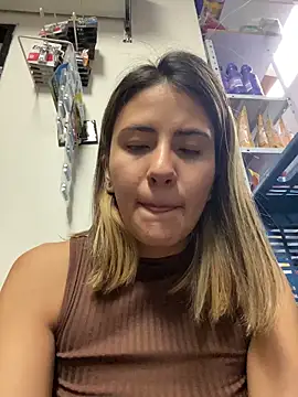 Andrea18 blonde online show from February 18, 2026, 12:08 am