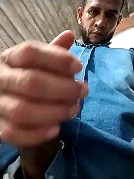 EL MATACULO1 online show from February 17, 2025, 6:06 pm