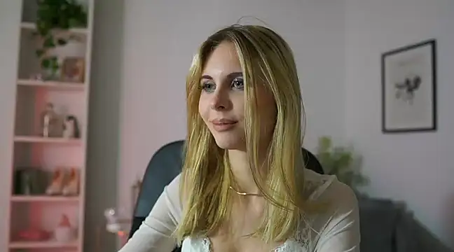 catecrago  online show from February 17, 2025, 9:03 am