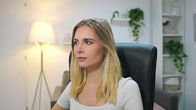 catecrago  online show from November 28, 2025, 8:58 am