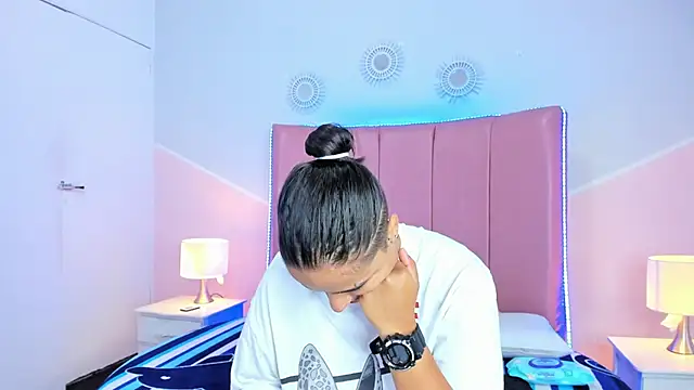 Liiam smith  online show from January 6, 2026, 12:42 pm