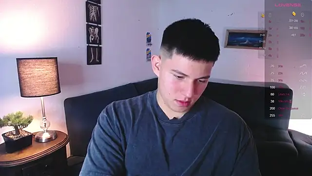 JamesCr  online show from February 9, 2026, 1:14 am