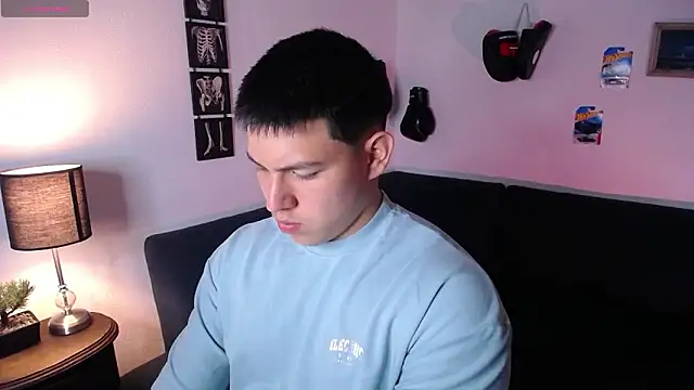 JamesCr  online show from March 11, 2026, 1:10 am