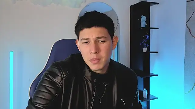 Snapshot of JamesCr_ chatting on May 23, 2026, 3:22 pm JamesCr online show from May 23, 2026, 3:22 pm