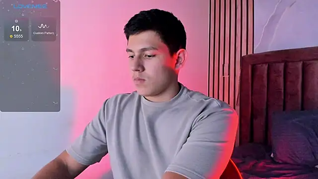 JamesCr  online show from March 13, 2025, 7:50 pm