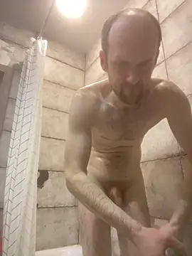 Snapshot of LynnAhNight chatting on March 10, 2026, 3:43 am LynnAhNight online show from March 10, 2026, 3:43 am