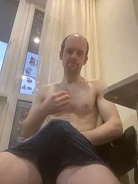 Snapshot of LynnAhNight chatting on April 1, 2026, 3:19 am LynnAhNight online show from April 1, 2026, 3:19 am