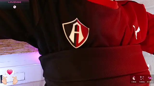 Snapshot of Luna_7_777 chatting on January 17, 2026, 5:11 am Luna 7 777 online show from January 17, 2026, 5:11 am