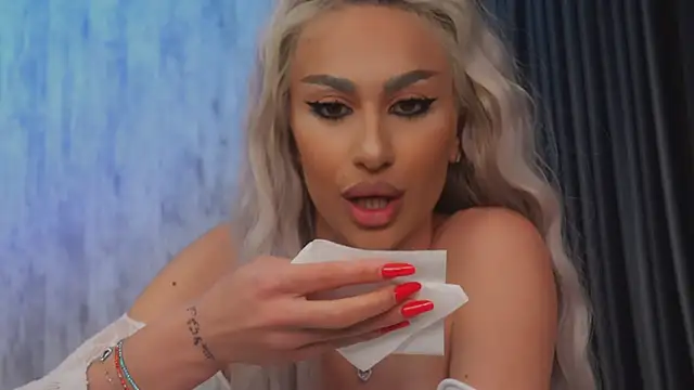 KarlaBart online show from January 11, 2026, 7:32 pm