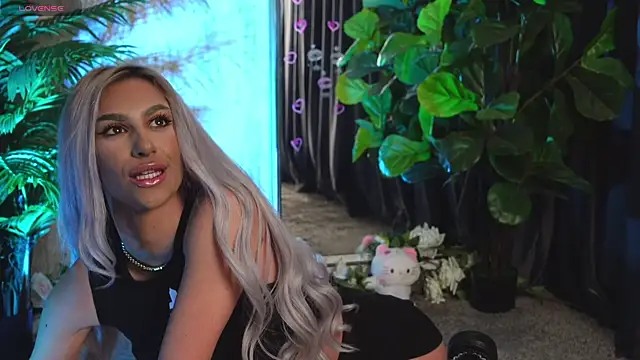 KarlaBart online show from October 11, 2025, 7:37 pm