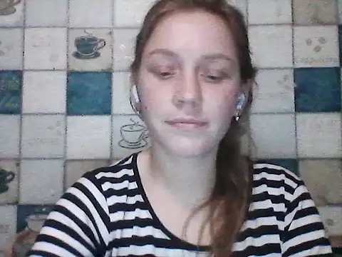Snapshot of Anna_wey chatting on March 7, 2025, 6:11 pm Anna wey online show from March 7, 2025, 6:11 pm