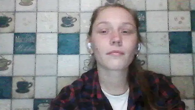 Snapshot of Anna_wey chatting on February 23, 2025, 4:35 pm Anna wey online show from February 23, 2025, 4:35 pm