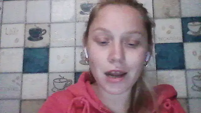 Snapshot of Anna_wey chatting on April 14, 2026, 6:35 pm Anna wey online show from April 14, 2026, 6:35 pm