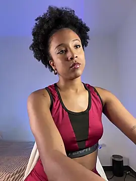 Snapshot of kiryB chatting on November 11, 2025, 10:04 pm kiryB online show from November 11, 2025, 10:04 pm