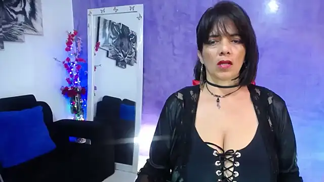 Snapshot of sarasmith3 chatting on October 27, 2025, 6:42 pm sarasmith3 online show from October 27, 2025, 6:42 pm