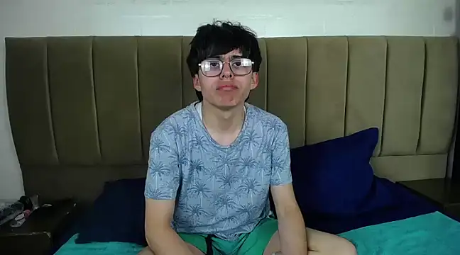 Snapshot of PepperTwink chatting on February 18, 2025, 1:55 pm PepperTwink online show from February 18, 2025, 1:55 pm