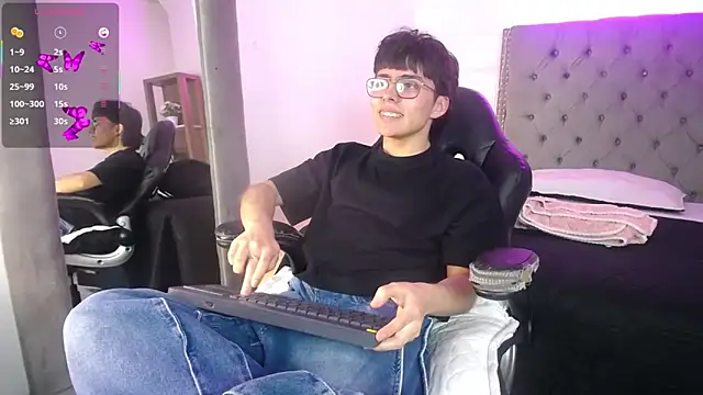 Snapshot of PepperTwink chatting on September 8, 2025, 4:06 pm PepperTwink online show from September 8, 2025, 4:06 pm