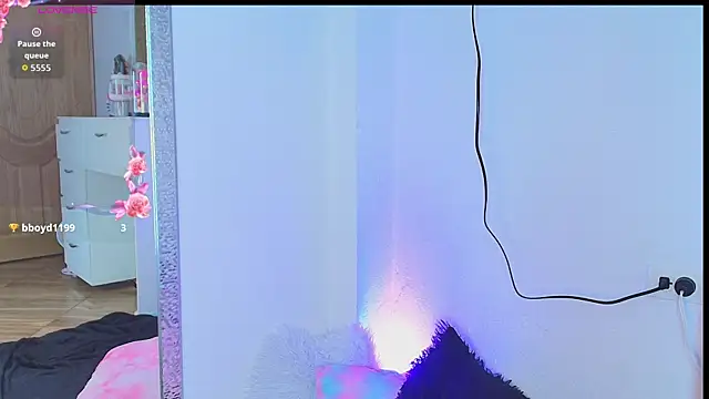 Snapshot of maddie_18 chatting on November 8, 2025, 12:25 am maddie 18 online show from November 8, 2025, 12:25 am