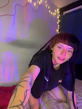 mavimist   online show from October 3, 2025, 1:20 am