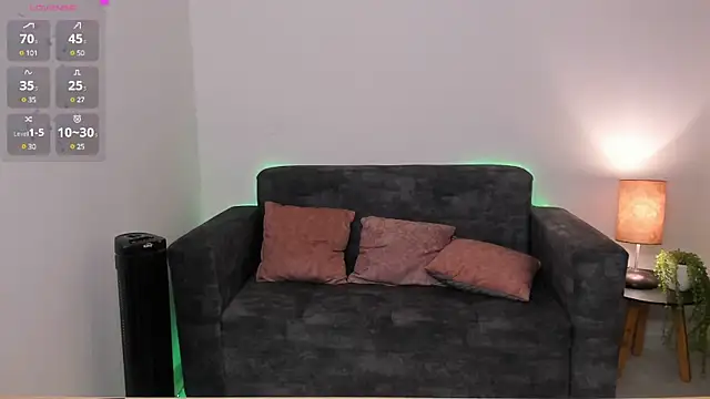 Snapshot of Nathalie_29 chatting on March 21, 2025, 2:29 pm Nathalie 29 online show from March 21, 2025, 2:29 pm