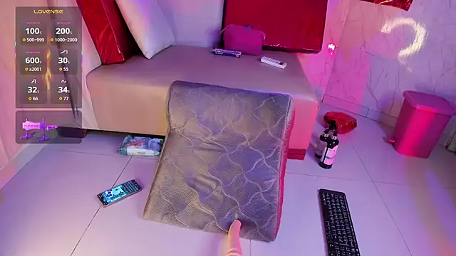 PamelaAddams  online show from February 10, 2026, 5:28 am