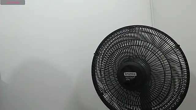 Aaliyah11 online show from March 15, 2025, 8:43 pm