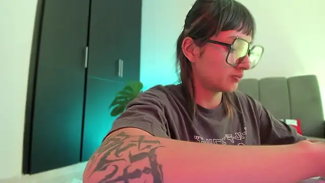 ggor4w33 online show from March 7, 2026, 12:54 pm