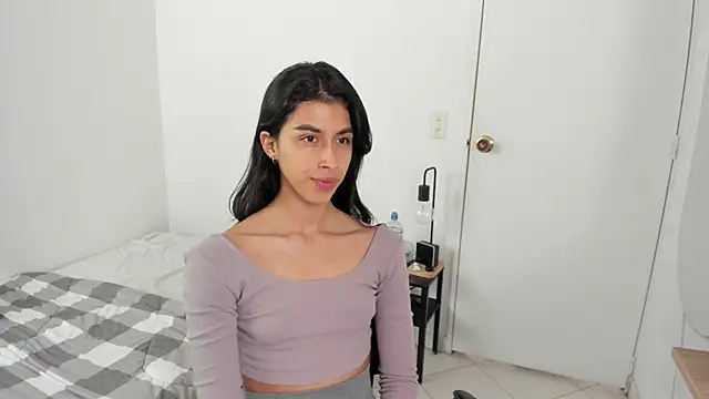 Mazikeen  18 online show from April 7, 2026, 1:57 pm