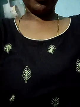 varsha-milky1 online show from October 8, 2025, 12:07 pm
