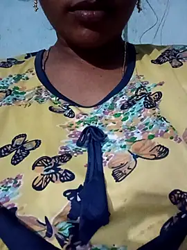 varsha-milky1 online show from October 12, 2025, 12:39 pm