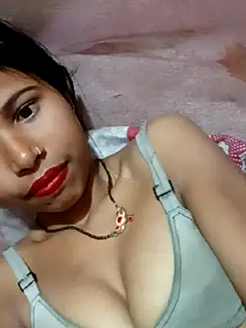 Snapshot of Miss_triha chatting on February 25, 2025, 9:15 pm Miss triha online show from February 25, 2025, 9:15 pm