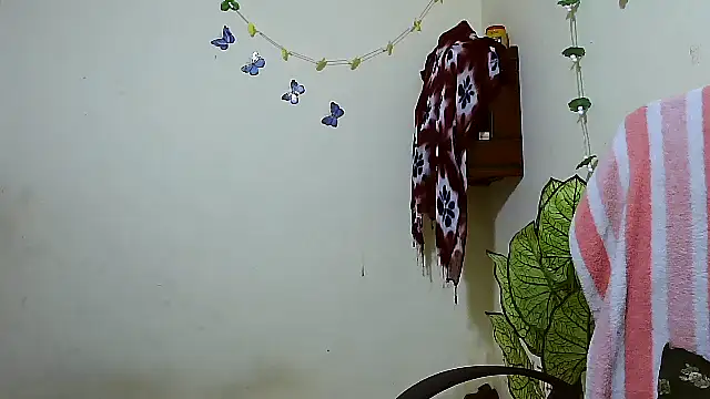 Snapshot of Rubi-Ji chatting on November 8, 2025, 5:44 am Rubi-Ji online show from November 8, 2025, 5:44 am