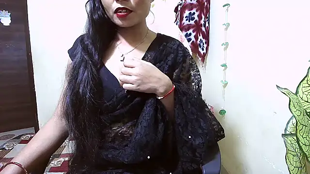 Snapshot of Rubi-Ji chatting on November 11, 2025, 5:52 pm Rubi-Ji online show from November 11, 2025, 5:52 pm