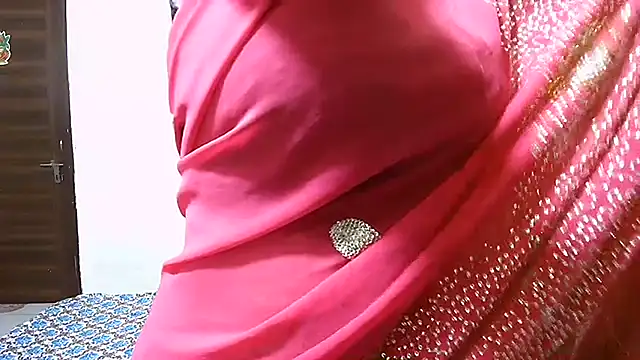 Snapshot of Rubi-Ji chatting on November 22, 2025, 5:23 pm Rubi-Ji online show from November 22, 2025, 5:23 pm