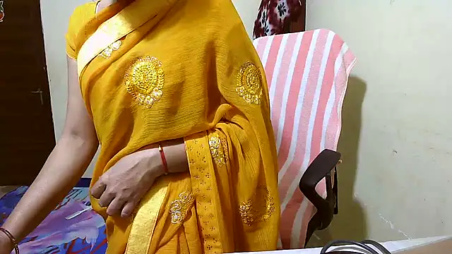 Snapshot of Rubi-Ji chatting on November 23, 2025, 1:32 pm Rubi-Ji online show from November 23, 2025, 1:32 pm