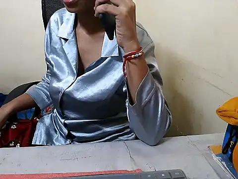 Snapshot of Rubi-Ji chatting on September 13, 2025, 2:50 pm Rubi-Ji online show from September 13, 2025, 2:50 pm