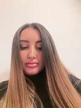 hotAlys online show from March 10, 2025, 7:18 pm