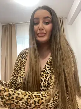 hotAlys online show from March 16, 2025, 1:27 pm