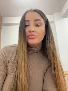 hotAlys online show from March 18, 2025, 8:05 pm