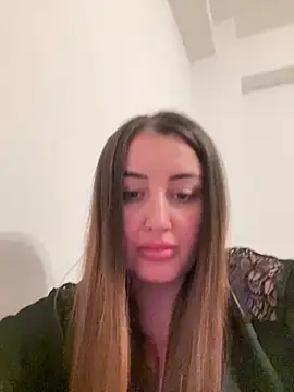 hotAlys online show from March 5, 2025, 5:39 pm