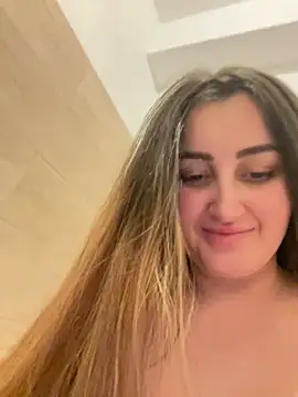 hotAlys online show from February 7, 2025, 5:31 am