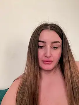 hotAlys online show from March 20, 2025, 3:58 pm