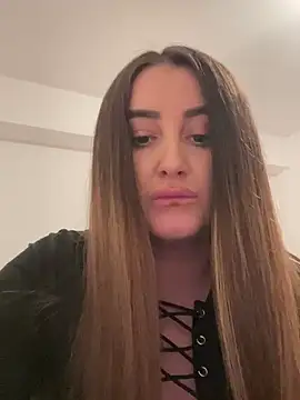 hotAlys online show from March 6, 2025, 8:37 pm