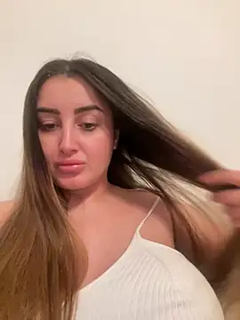 hotAlys online show from February 2, 2025, 10:39 pm