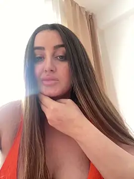 hotAlys online show from March 19, 2025, 12:56 pm