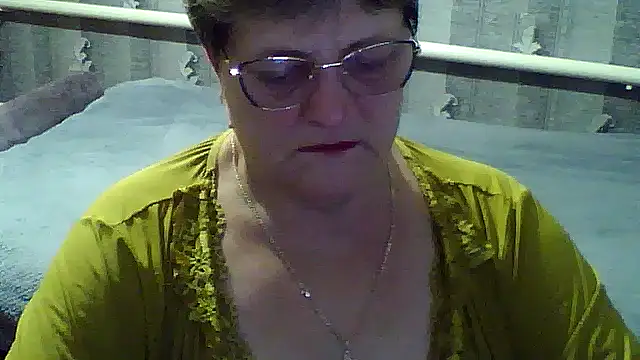 ElzaJewel online show from November 13, 2025, 7:07 pm